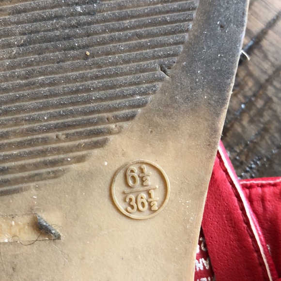 Sandals - Picture 3 of 5